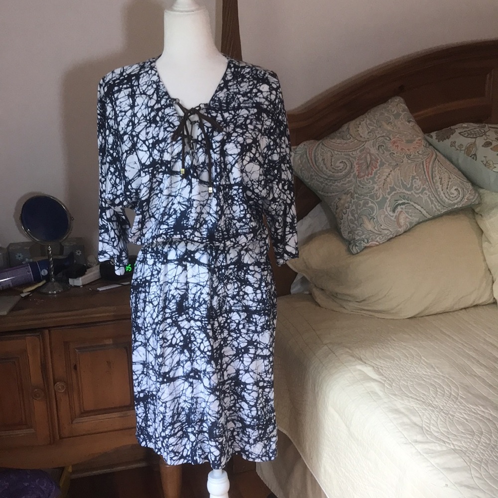 Michael Michael Kors  New with Tags Abstract Dress Size Medium